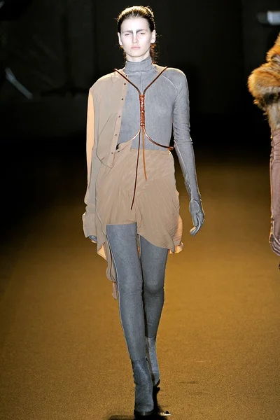 Look 45